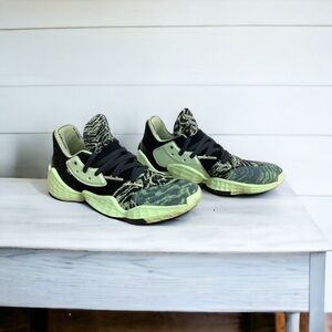 Adidas Harden Vol. 4 Neon Green & Black Low Basketball Sneakers, Men's Size 7.5